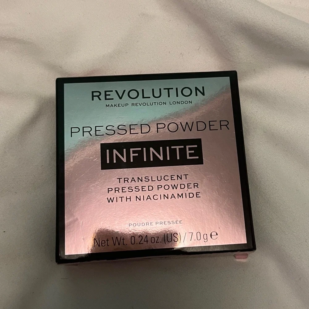 Revolution Brand Setting Powder